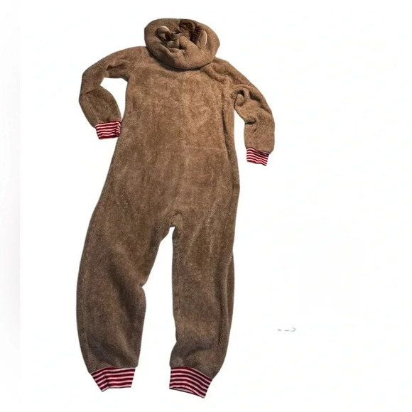 Reindeer One Piece Pajamas sm 8 k 137 - Picture 1 of 5